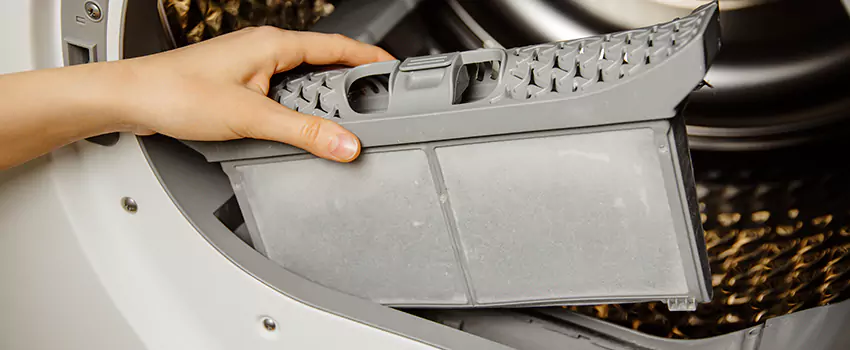 Signs Of A Clogged Dryer Lint Trap in Herndon, Virginia